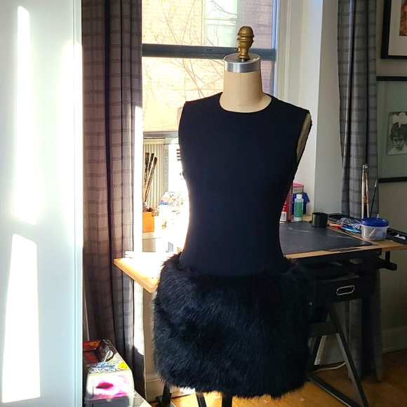 Evening mini dress. Black, wool/lace and faux fur. - Picture 3 of 6